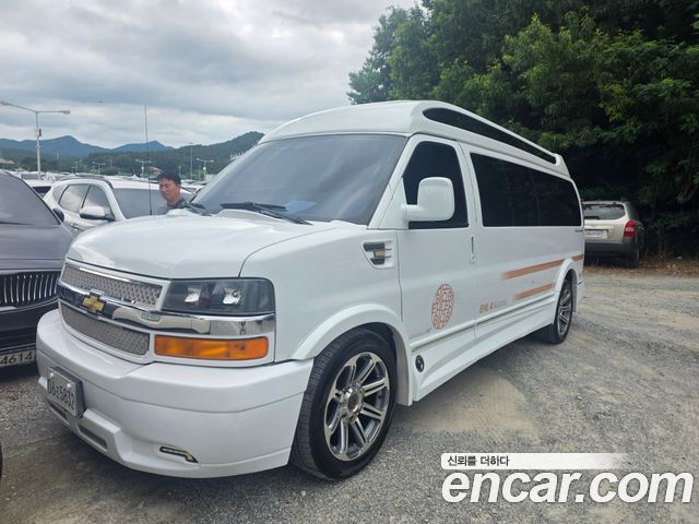 Chevrolet Express Van 6.0 - фото 0