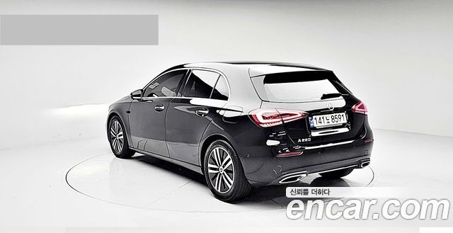 Mercedes-Benz A-Class W177 A220 Hatchback - фото 1