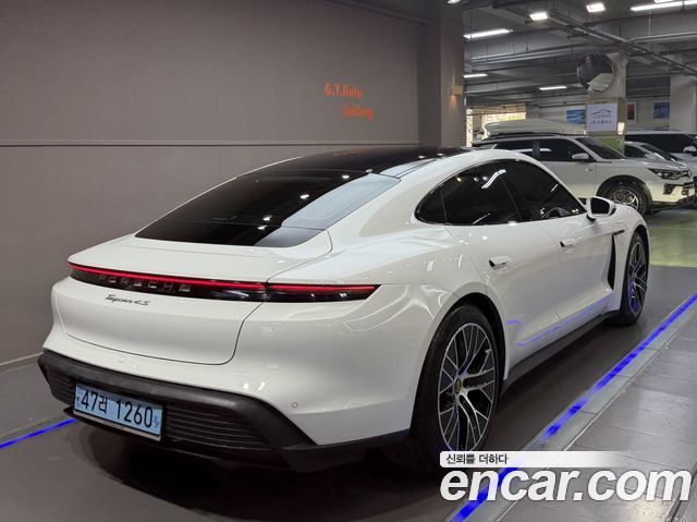 Porsche Taycan 4S - фото 2