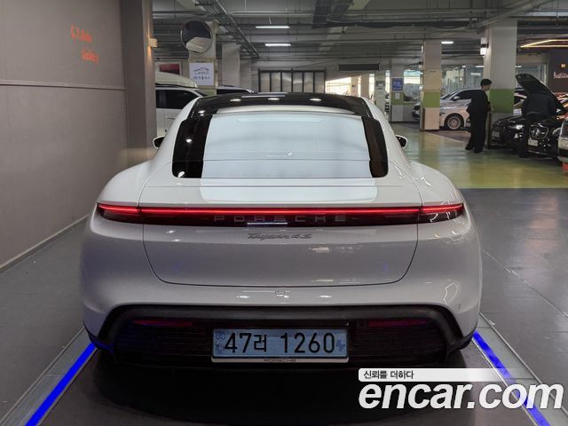 Porsche Taycan 4S - фото 4