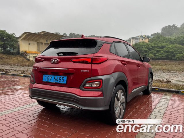 Hyundai Kona Premium - фото 1