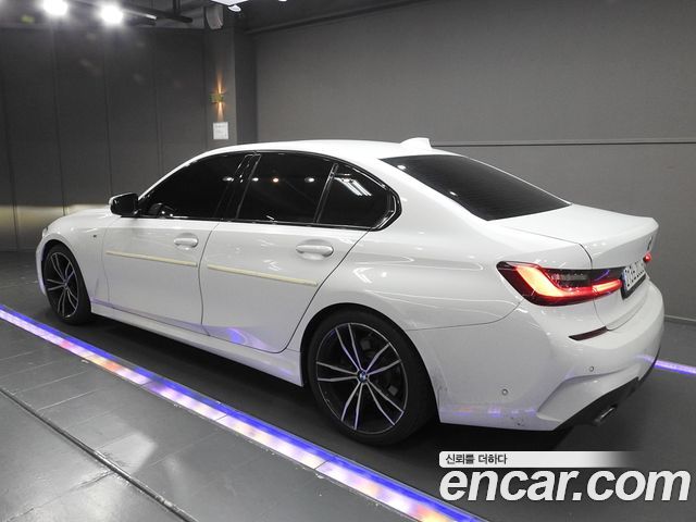 BMW 3-Series G20 320i M Sport - фото 1