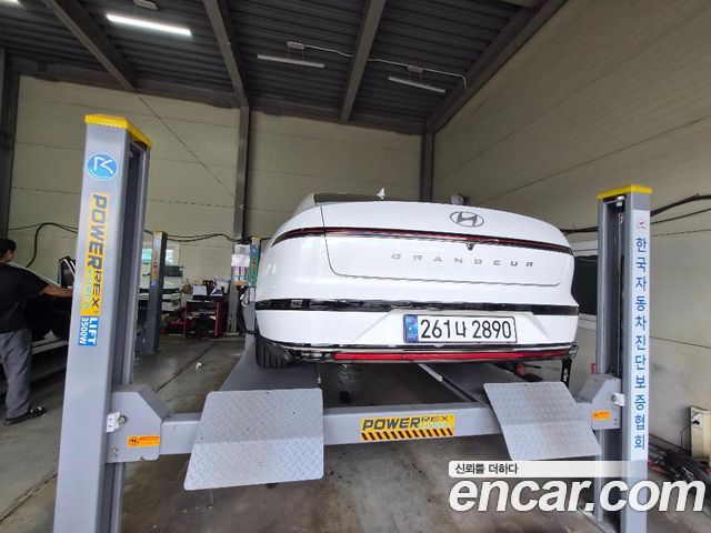 Hyundai Grandeur GN7 2,5 Gasoline 2WD Calligraphy - фото 1