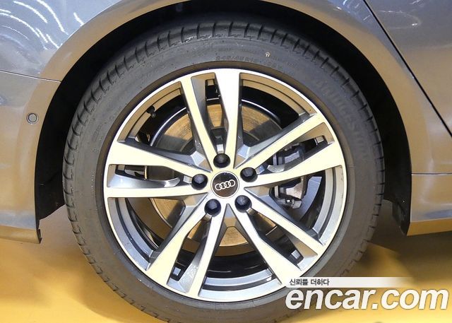 Audi A6 C8 45 TFSI Premium - фото 4