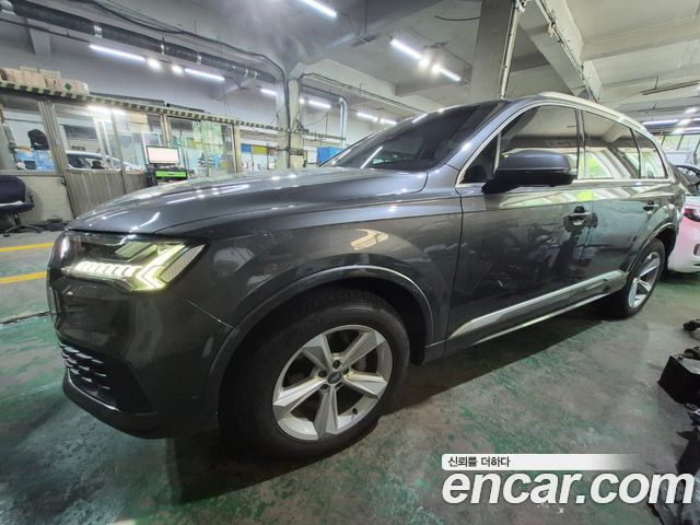Audi Q7 45 TDI Quattro - фото 2