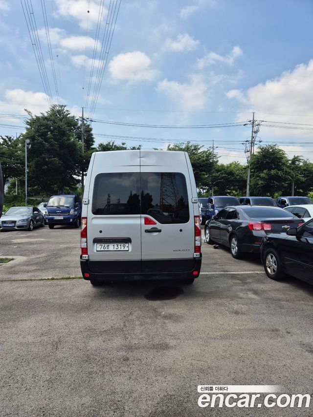 Renault Samsung Master 2.3 15-Seater - фото 3