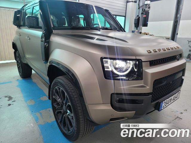 Land Rover Defender L663 110 P635 Octa - фото 3