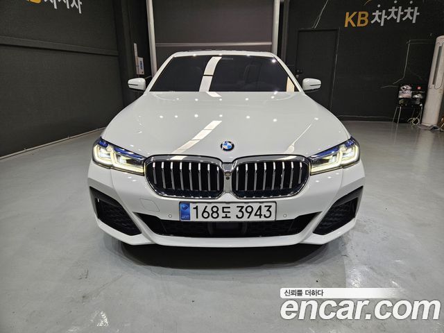 BMW 5-Series G30 530i M Sport Package - фото 2
