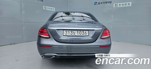 Mercedes-Benz E-Class W213 E220d 4MATIC Exclusive - фото 3