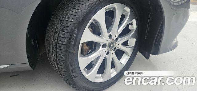 Mercedes-Benz E-Class W213 E220d 4MATIC Exclusive - фото 4