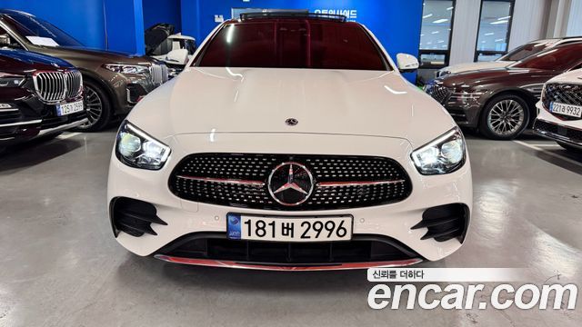 Mercedes-Benz E-Class W213 E350 4MATIC AMG Line - фото 1