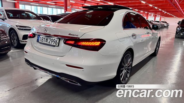 Mercedes-Benz E-Class W213 E350 4MATIC AMG Line - фото 2