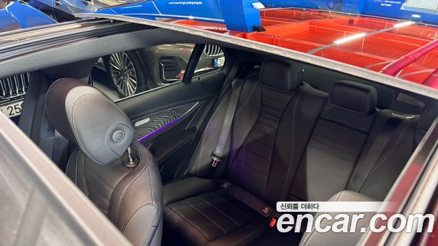 Mercedes-Benz E-Class W213 E350 4MATIC AMG Line - фото 4