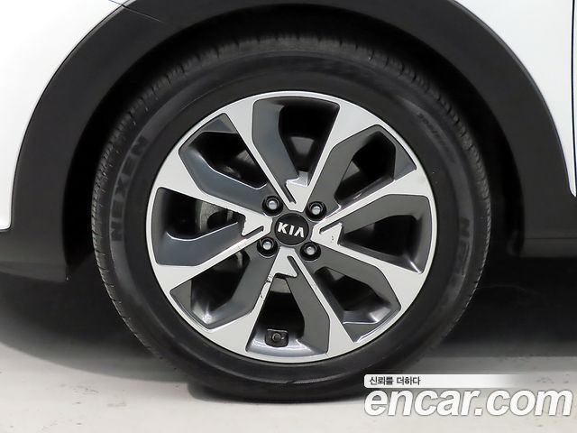 Kia Stonic 1.4 Trendy - фото 4