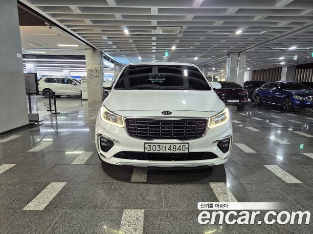 Kia Carnival Новый Gasoline 7-Seater Limousine President - фото 0