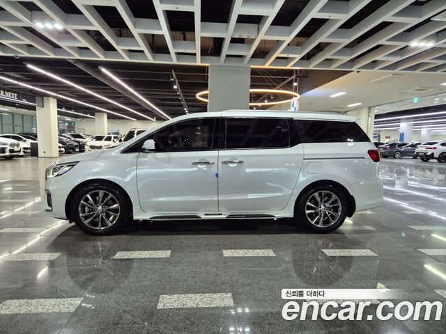 Kia Carnival Новый Gasoline 7-Seater Limousine President - фото 3