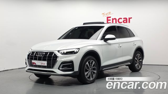 Audi Q5 FY 40 TDI Quattro - фото 0