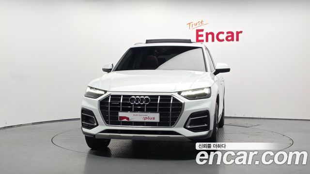 Audi Q5 FY 40 TDI Quattro - фото 2
