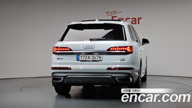 Audi Q7 50 TDI Quattro Premium - фото 2