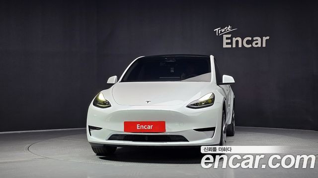 Tesla Model Y RWD - фото 2