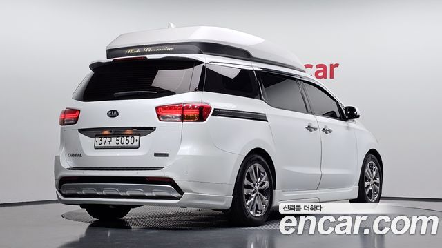 Kia Carnival Совершенно новый 9-seater Hi-Limousine Noblesse - фото 1
