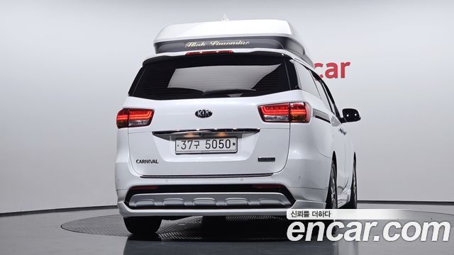 Kia Carnival Совершенно новый 9-seater Hi-Limousine Noblesse - фото 3