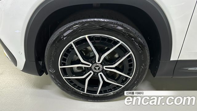 Mercedes-Benz EQB X243 EQB300 4MATIC AMG Line - фото 4