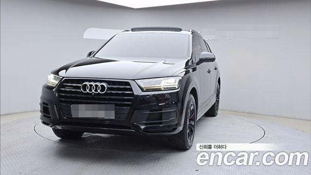 Audi Q7 45 TFSI Quattro - фото 0