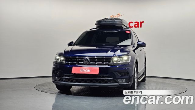 Volkswagen Tiguan 2-го поколения 2.0 TDI Premium - фото 2