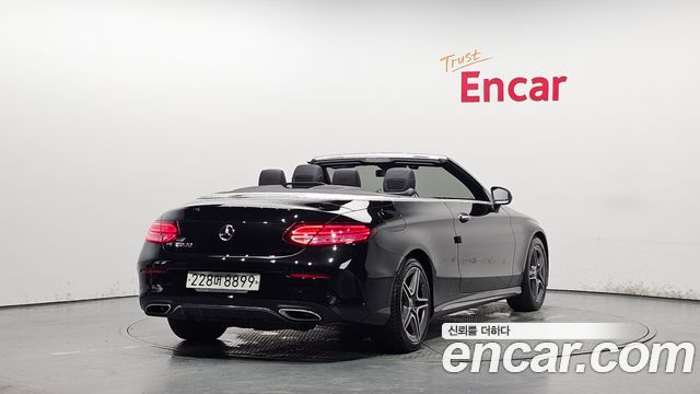 Mercedes-Benz C-Class W205 C200 Cabriolet - фото 0