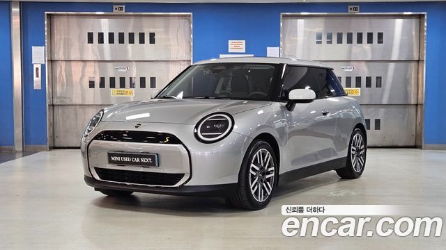 Mini Cooper Electric 4-го поколения SE Classic - фото 0