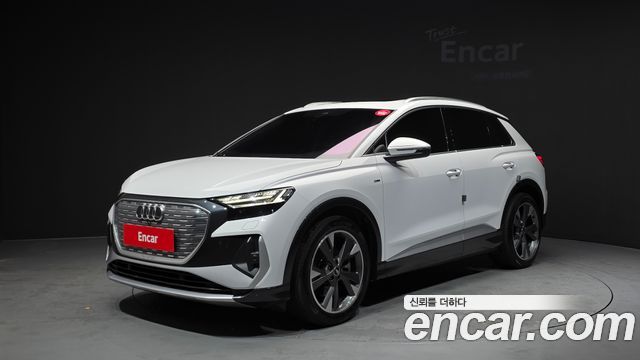 Audi Q4 e-tron F4 40 Premium - фото 0