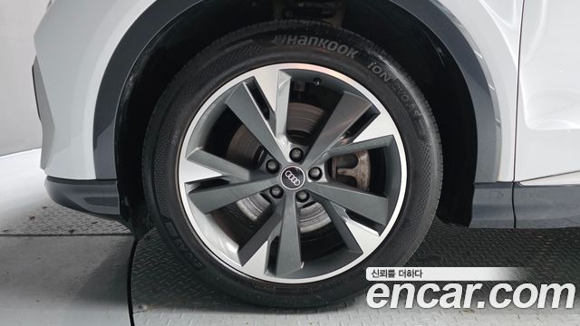 Audi Q4 e-tron F4 40 Premium - фото 4