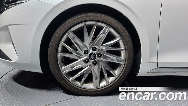 Hyundai Grandeur Новый IG 2.5 Calligraphy - фото 4