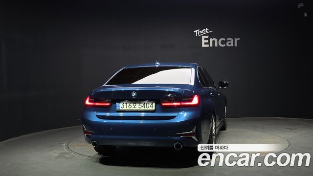 BMW 3-Series G20 320i Luxury - фото 2