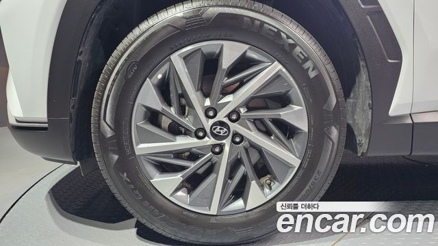 Hyundai Tucson NX4, гибрид Premium 4WD - фото 4