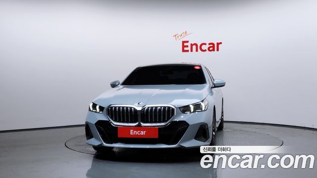 BMW 5-Series G60 530i xDrive M Sport - фото 2