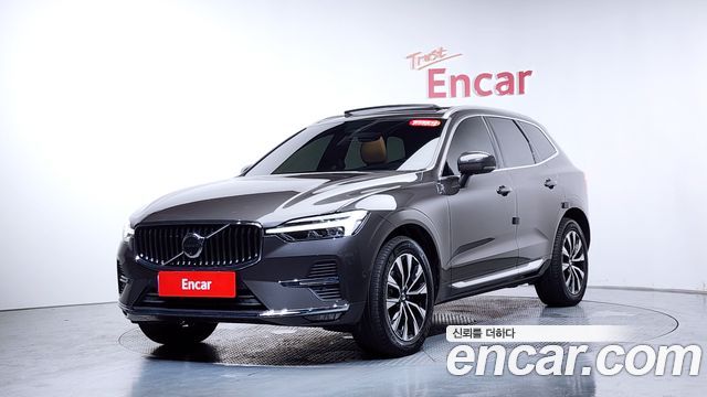 Volvo XC60 2-го поколения B5 Ultimate Bright - фото 0