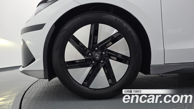 Hyundai Ioniq6 Long Range Exclusive - фото 4