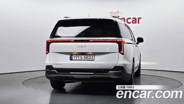 Kia Carnival Новый 4-го поколения 9-Seater Signature - фото 2