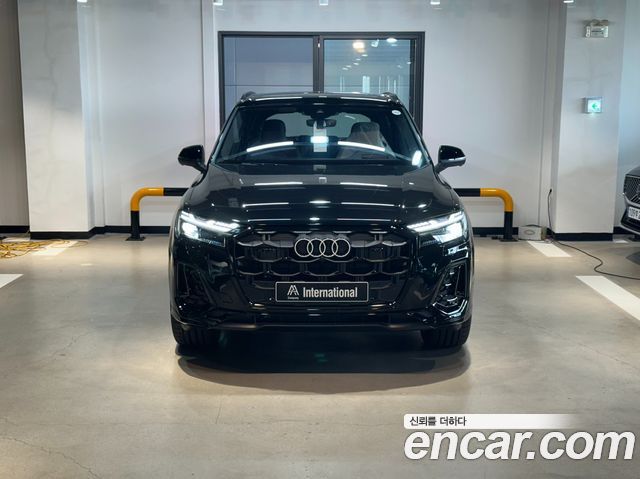 Audi Q7 50 TDI Quattro Premium - фото 0