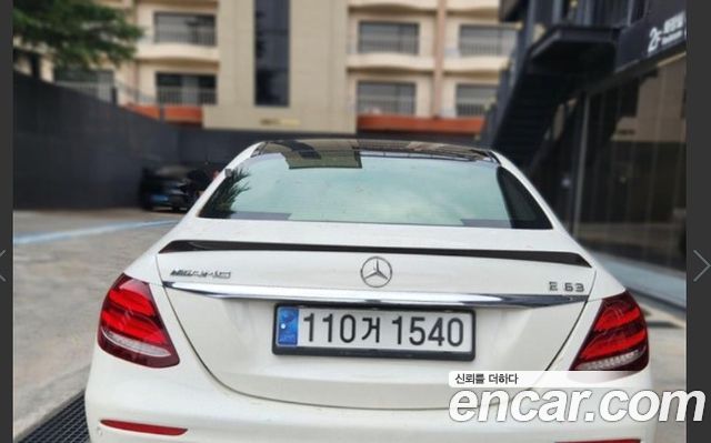 Mercedes-Benz E-Class W213 E63 AMG 4MATIC+ - фото 2