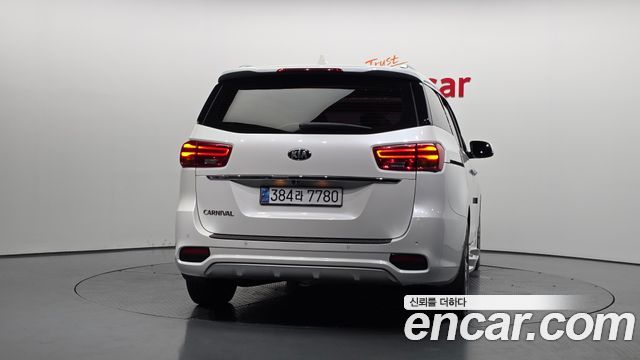 Kia Carnival Новый 9-Seater Prstige - фото 3