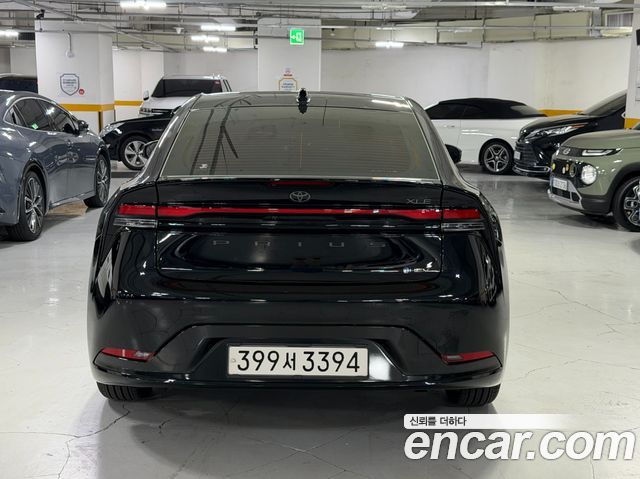 Toyota Prius 5-го поколения 2.0 XLE - фото 4