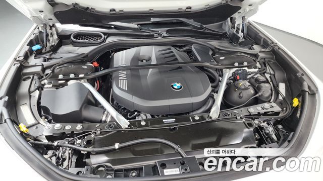 BMW 7-Series G70 740i xDrive M Sport - фото 4