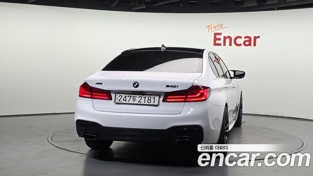 BMW 5-Series G30 530i M Sport Package Plus - фото 3