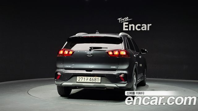 Kia Niro Новый 1.6 HEV Luxury - фото 3