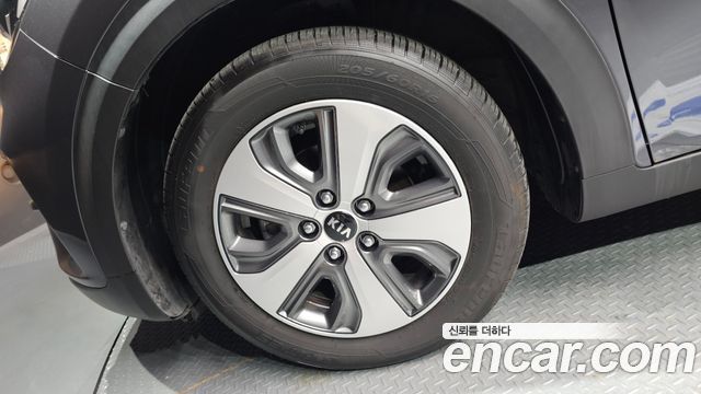 Kia Niro Новый 1.6 HEV Luxury - фото 4