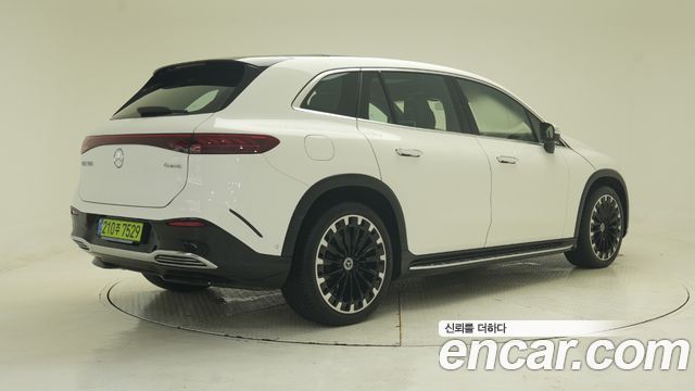 Mercedes-Benz EQS SUV EQS580 4MATIC - фото 1