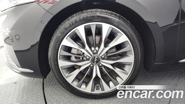 Kia K8 2.5 Gasoline 2WD Signature - фото 4
